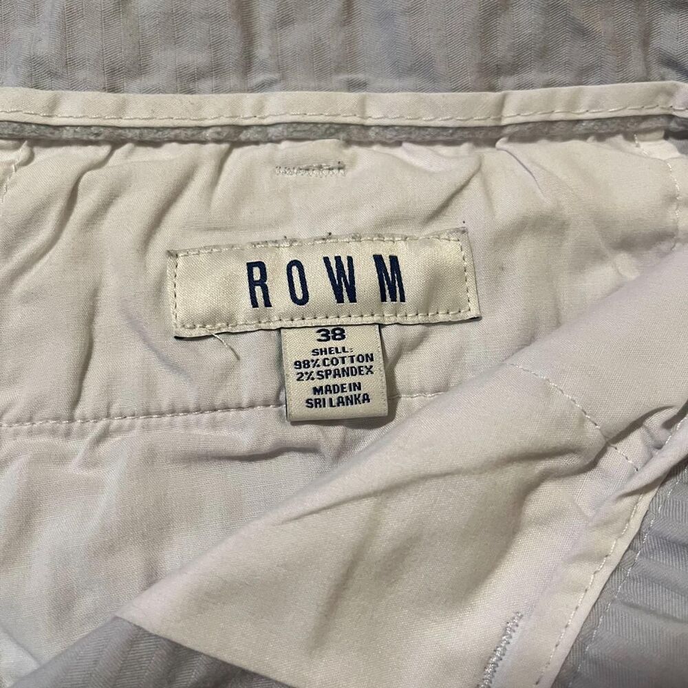 Rowm Men's White and Cream Shorts